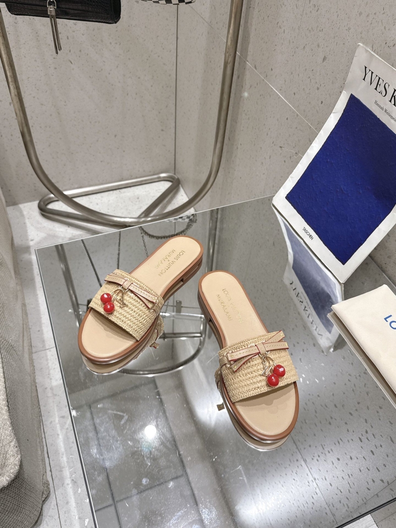 l0vis Vvtt0n slippers